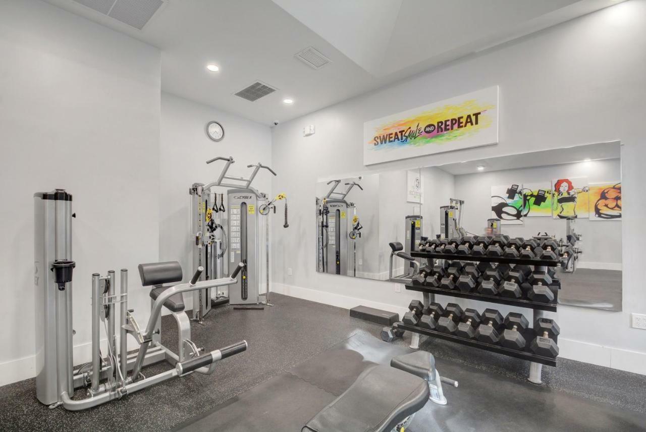 Apartamento Renovated 2/2 Unit At Yacht Club/Aventura Exterior foto